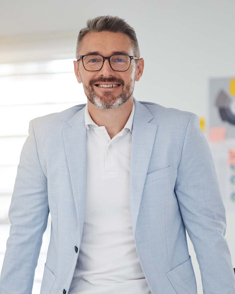 portrait business and man with a smile ceo and 3lwaqsf.jpg